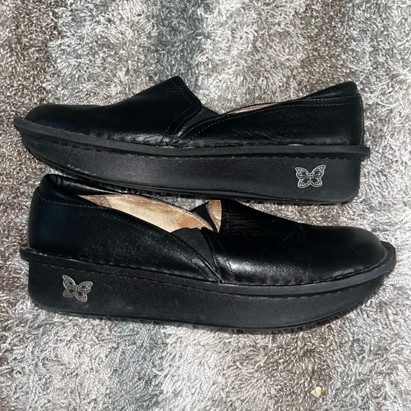 Algeria shoes size 38 in good used condition. - Picture 1 of 3